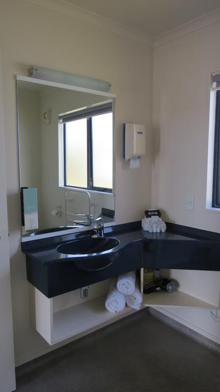 تا أواموتو Asure Albert Park Motor Lodge المظهر الخارجي الصورة